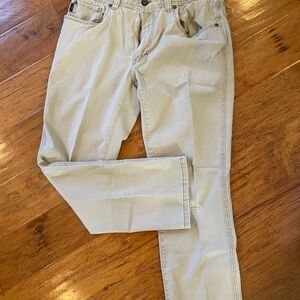 G.H. Bass & Co. Khaki Trousers Pants 32x30